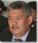 Opposition leader Azimbek Beknazarov threatens the Kyrgyz authorities