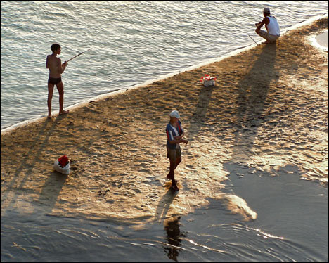 Fishermen on the Syrdarya River, 2007