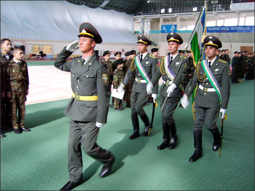 Вынос государственного флага на соревнованиях