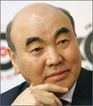 "Let them burn it…"Askar Akaev is outraged with disorder in Kyrgyzstan
