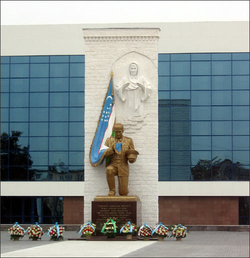 Общий вид нового памятника