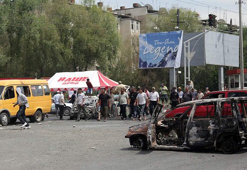 Ош, около рынка запчастей