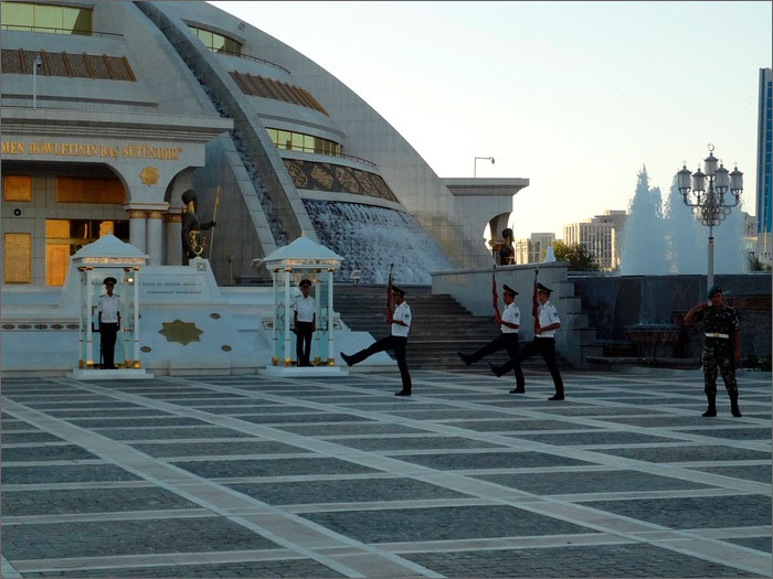 Changing of the guard at “the Independence octagon”