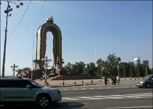 Восемьсот китайцев, джихад и пустая площадь. Больше в деревне никто не живет