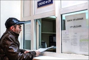 Новые правила для мигрантов: Получить патент станет сложнее и дороже