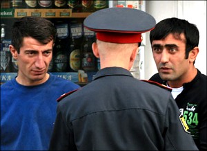 МЫ и ОНИ: О мигрантах, языке вражды и агрессивной ментальности