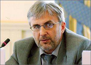 Политолог Валентин Богатырев: «Давайте обсуждать нормальную кыргызскую, а не списанную у других стран, конституцию»
