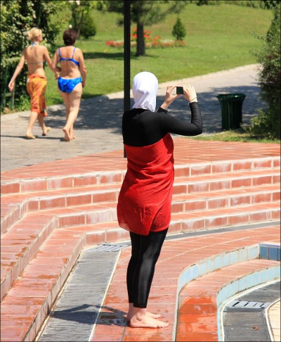 Бассейн