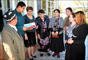 Uzbekistan: Mahalla—why does the president and society need it?
