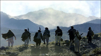Who is helping IS strengthen its position in northern Afghanistan?
