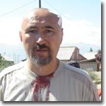 Раненый А.Атабек. Фото ИА Фергана.Ру